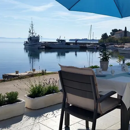 Apartment Sea Reflections