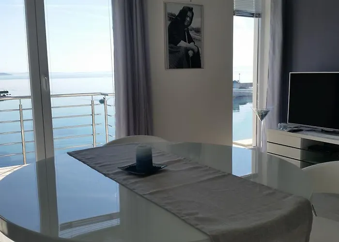 아파트 Sea Reflections *